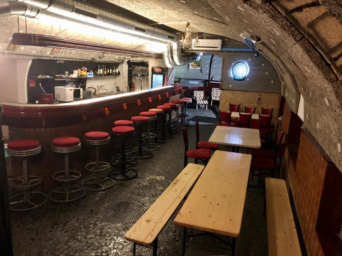 Whole Basement Former Pub 5 For Stag Do Budapest Extérieur photo