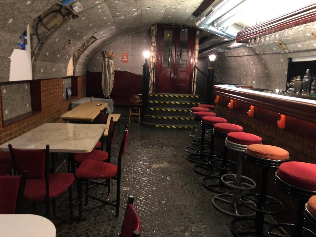 Whole Basement Former Pub 5 For Stag Do Budapest Extérieur photo